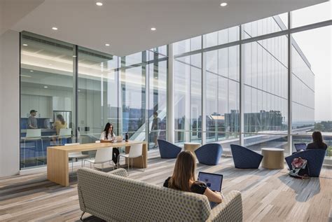 A Comprehensive Guide To University Of Rhode Island: Academics, Campus Life, And More